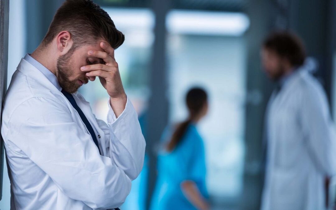 8 Shocking Downtime Stats in Healthcare and How to Avoid Them