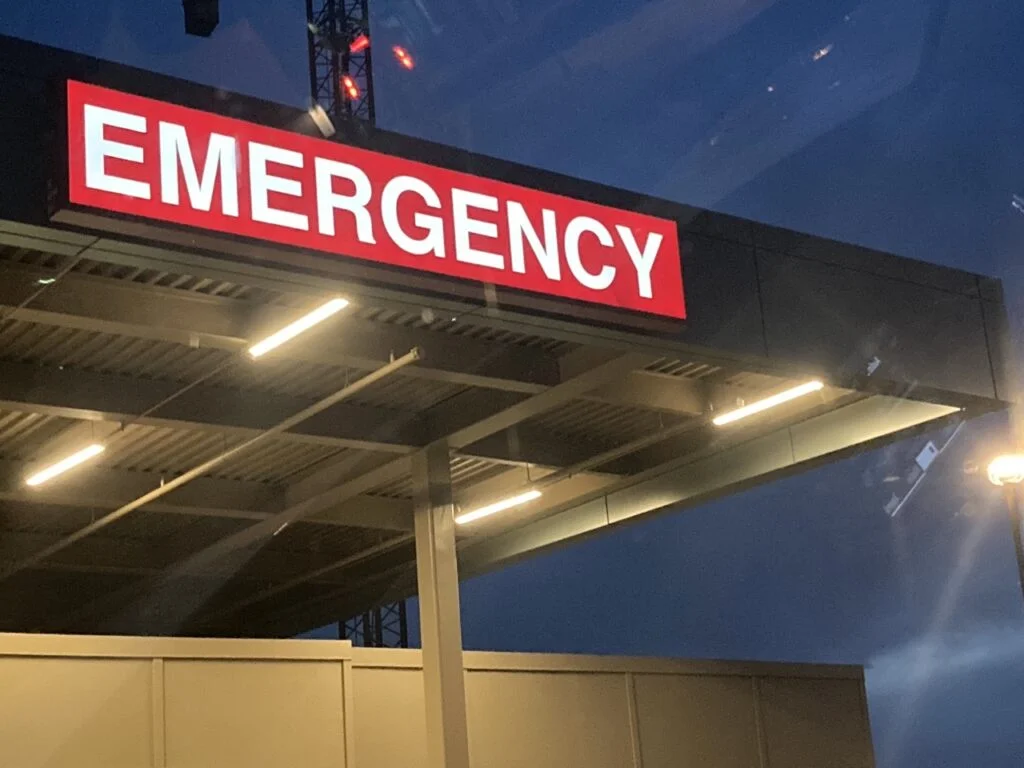 How Emergency Departments Use dbtech Downtime Workstations When Every Minute Counts