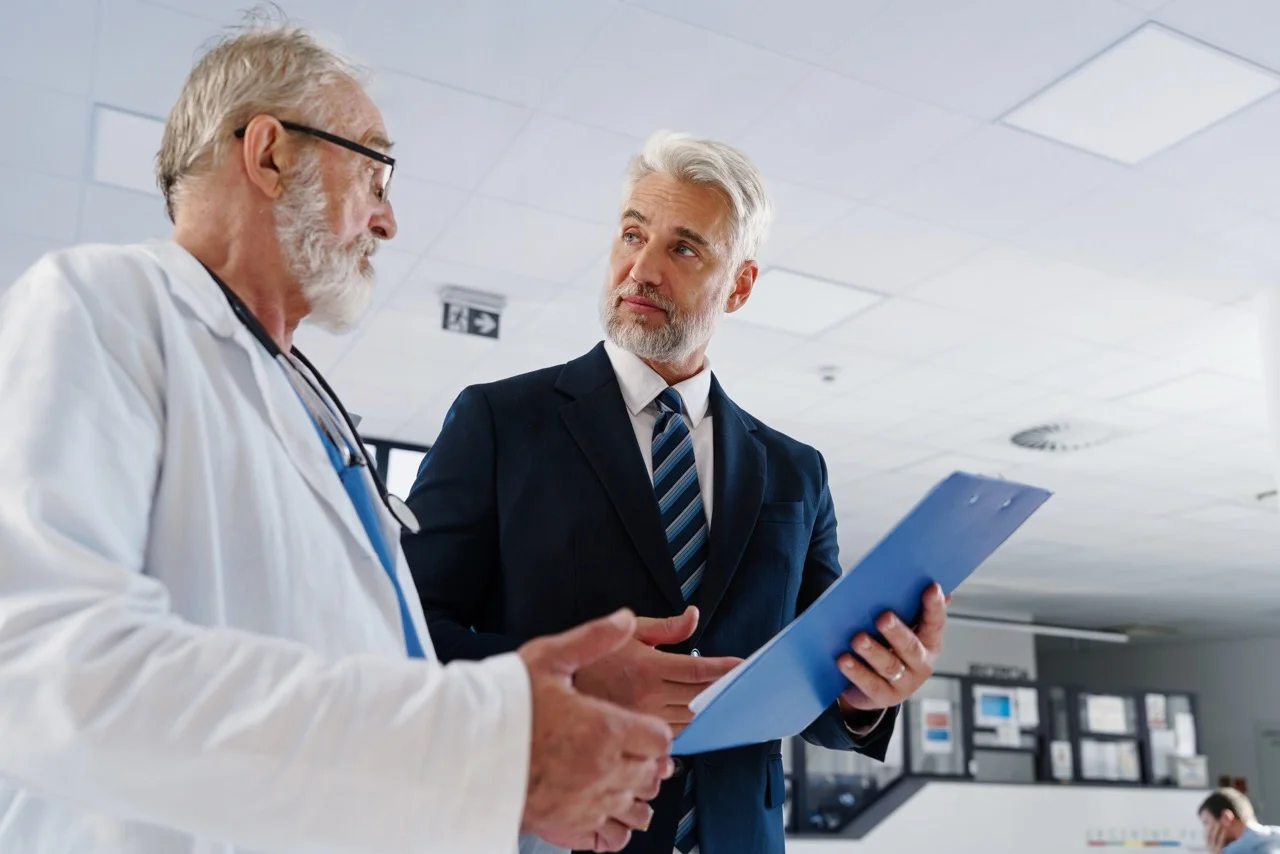 Hospital IT team reviewing downtime workstation coverage across multiple facilities